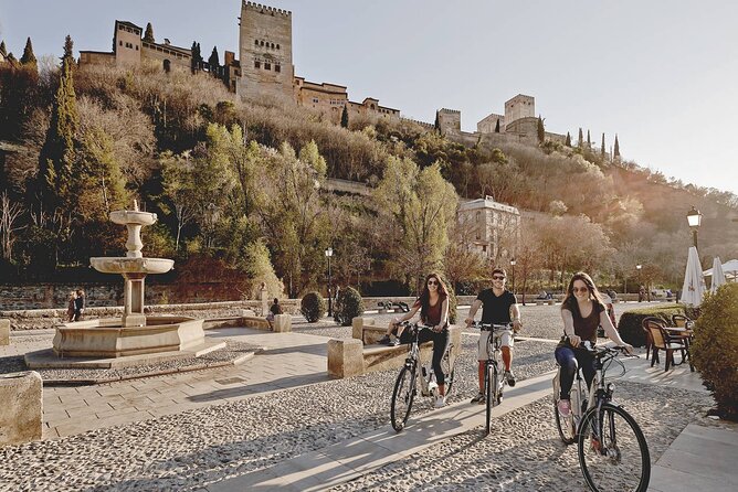 Private Electric Bike Tour with Play Granada - Mirador de San Nicolas and the Alhambra panorama