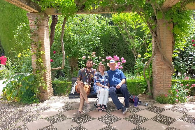 Private Guided Tour to Alhambra with Tickets to City Monuments - The Alcazaba and Granada’s best views