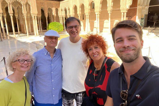 Private Tour in the Alhambra : buy your tickets and book your tour - A Private Way to See Granada’s Alhambra