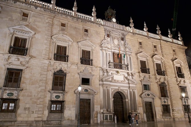 Private Tour Legends of Granada and Albaicín (Spanish language) - Private pricing for a group of five