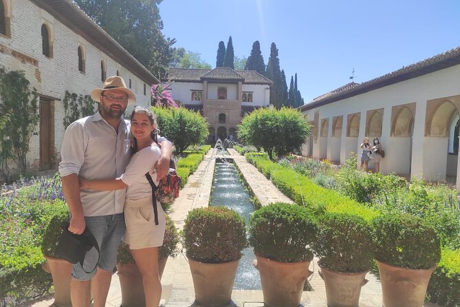 Private tour of the Alhambra entrances included - The guides make the biggest difference