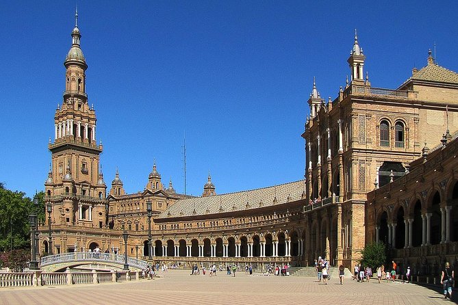 Private Tour: Seville Day Trip from Granada - The Alcazar: rooms, gardens, and layered design