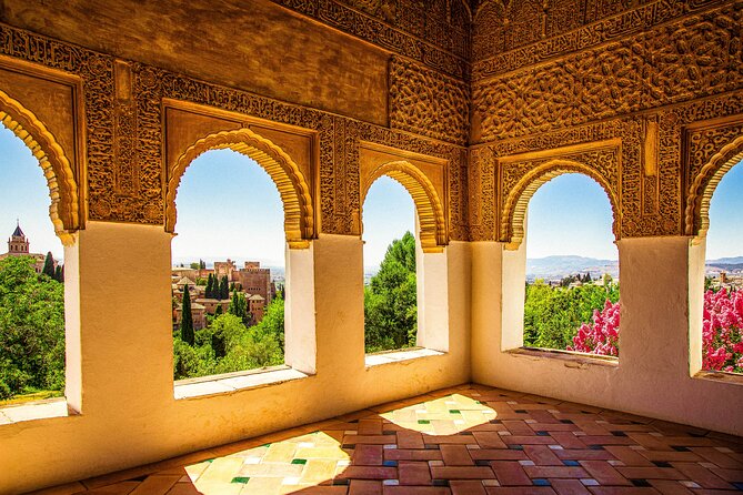 Skip-the-line Alhambra and Nasrid Palace Tour in Granada - Why the Alhambra deserves a guided visit