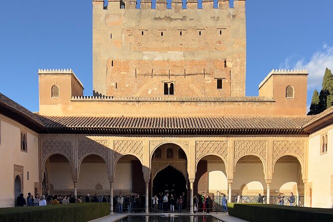 Small group visit to the Alhambra with tickets included - Starting by the ticket offices