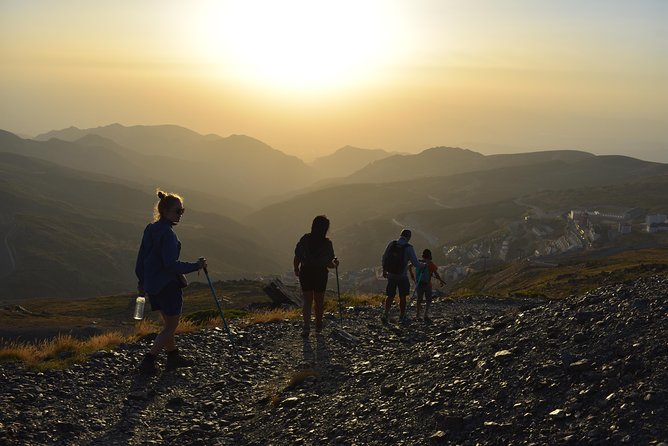 Sunset at 2,500m in Sierra Nevada - Key points to know before booking
