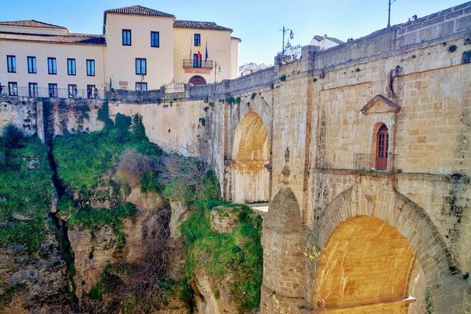 Ultimate White Village of Ronda Small-Group Day Trip from Granada - Grazalema’s mountain views